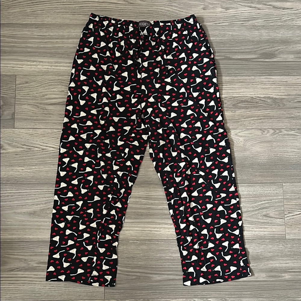 Hershey - M - Hershey Kiss & Hearts Pajama Pants - Valentines Day